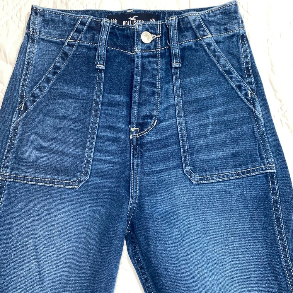 Hollister high-rise boyfriend jeans